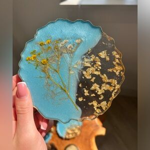 5.5 inch Baby Blue Floral Handmade Resin Coaster with Gold Accent